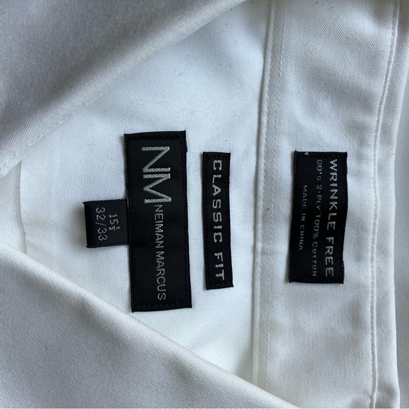 Men’s Neiman Marcus Plain White Classic Fit Button Down Dress Shirt size 32/33 - Picture 2 of 4
